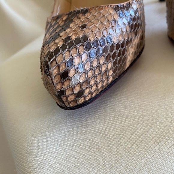 Christian Louboutin "Rolando" Snakeskin Pumps, size 38.5 (fits a 7.5/8) - Picture 3 of 10
